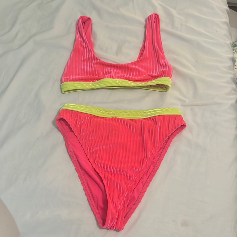 dippin dasiys bikini set